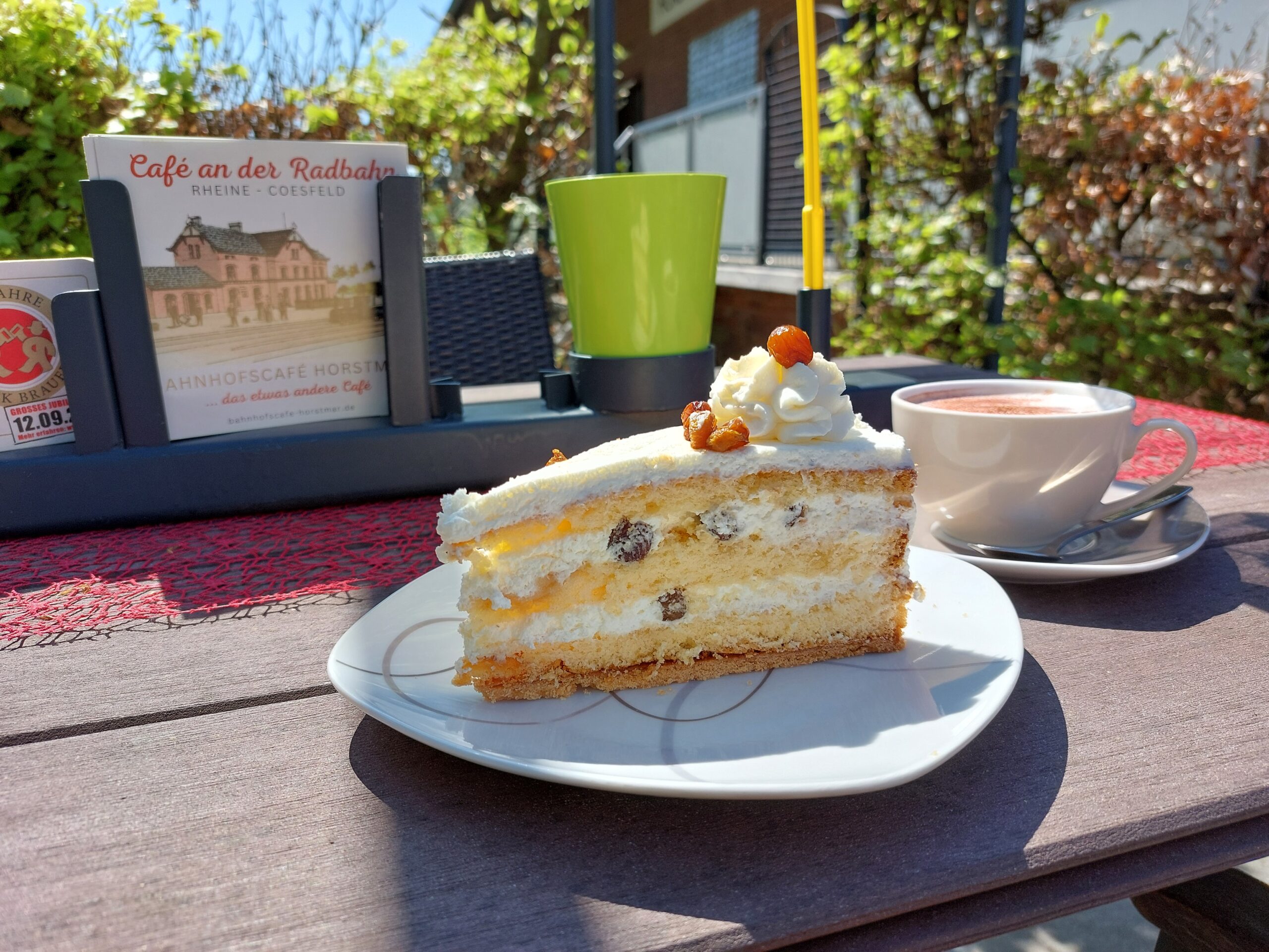 Bahnhofscafe-Horstmar_Kuchen-selbstgebacken-friesentorte