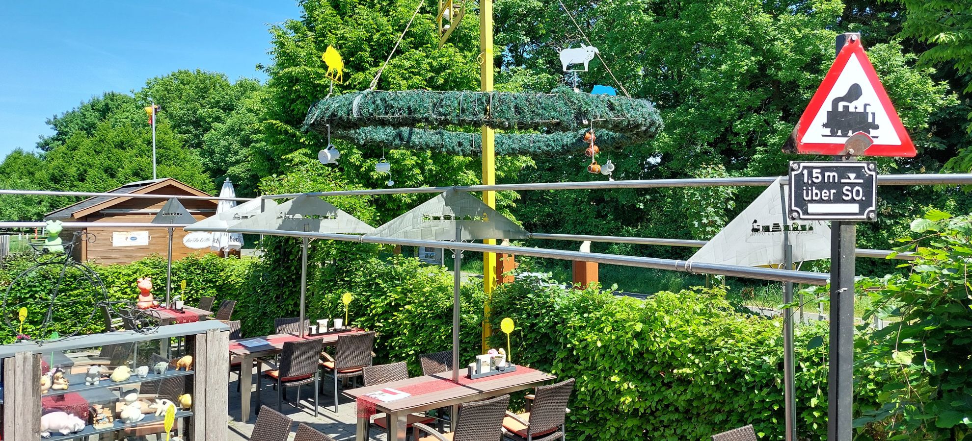 bahnhofscafe-horstmar-ausflugscafe-an-der-radbahn-muensterland-sonnenterrasse
