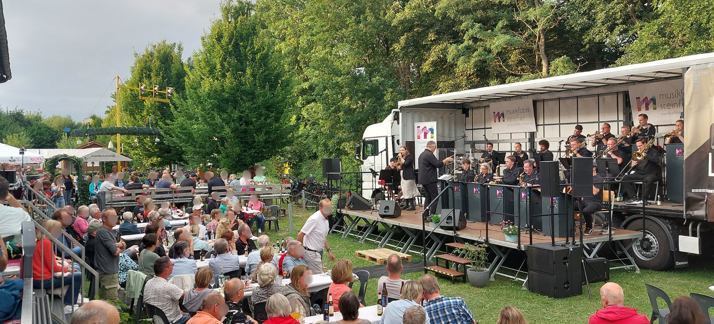 BigBandBBQ-Bahnhofscafe-horstmar-radbahn-muensterland-musikfabrik-steinfurt